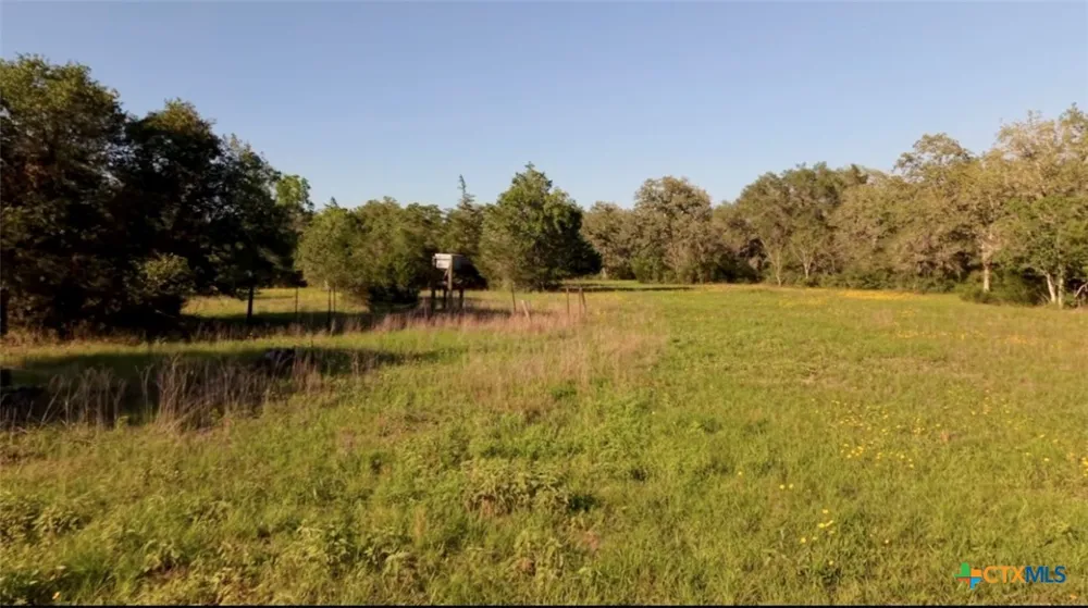 15631 Fm 682 - TRACT F Yoakum, TX 77995