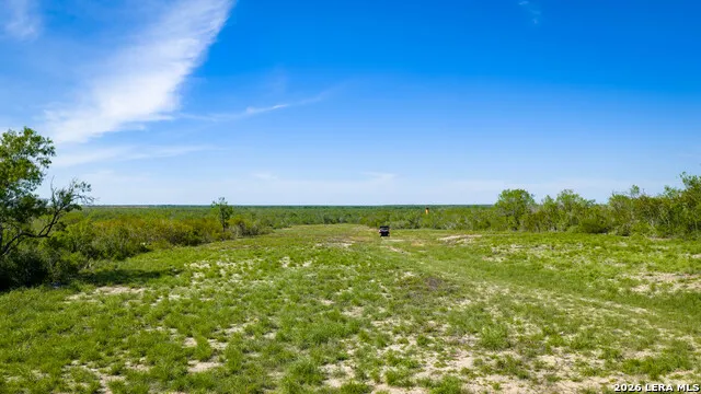 422 F.M. 791 Campbellton, TX 78008