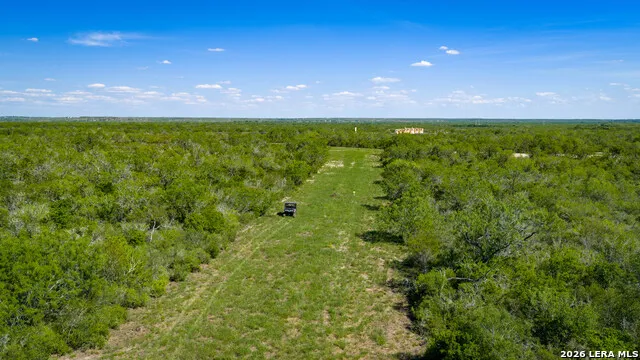 422 F.M. 791 Campbellton, TX 78008