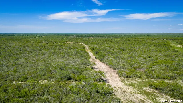 422 F.M. 791 Campbellton, TX 78008
