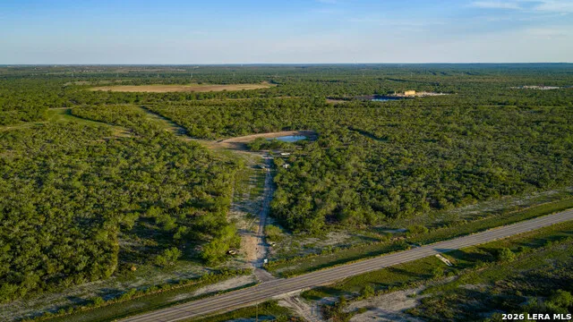 422 F.M. 791 Campbellton, TX 78008