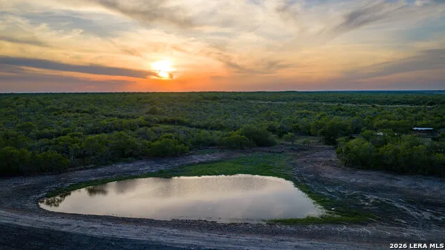 422 F.M. 791 Campbellton, TX 78008