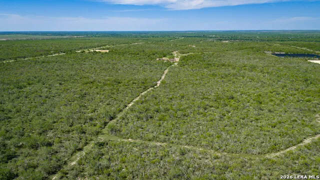 422 F.M. 791 Campbellton, TX 78008