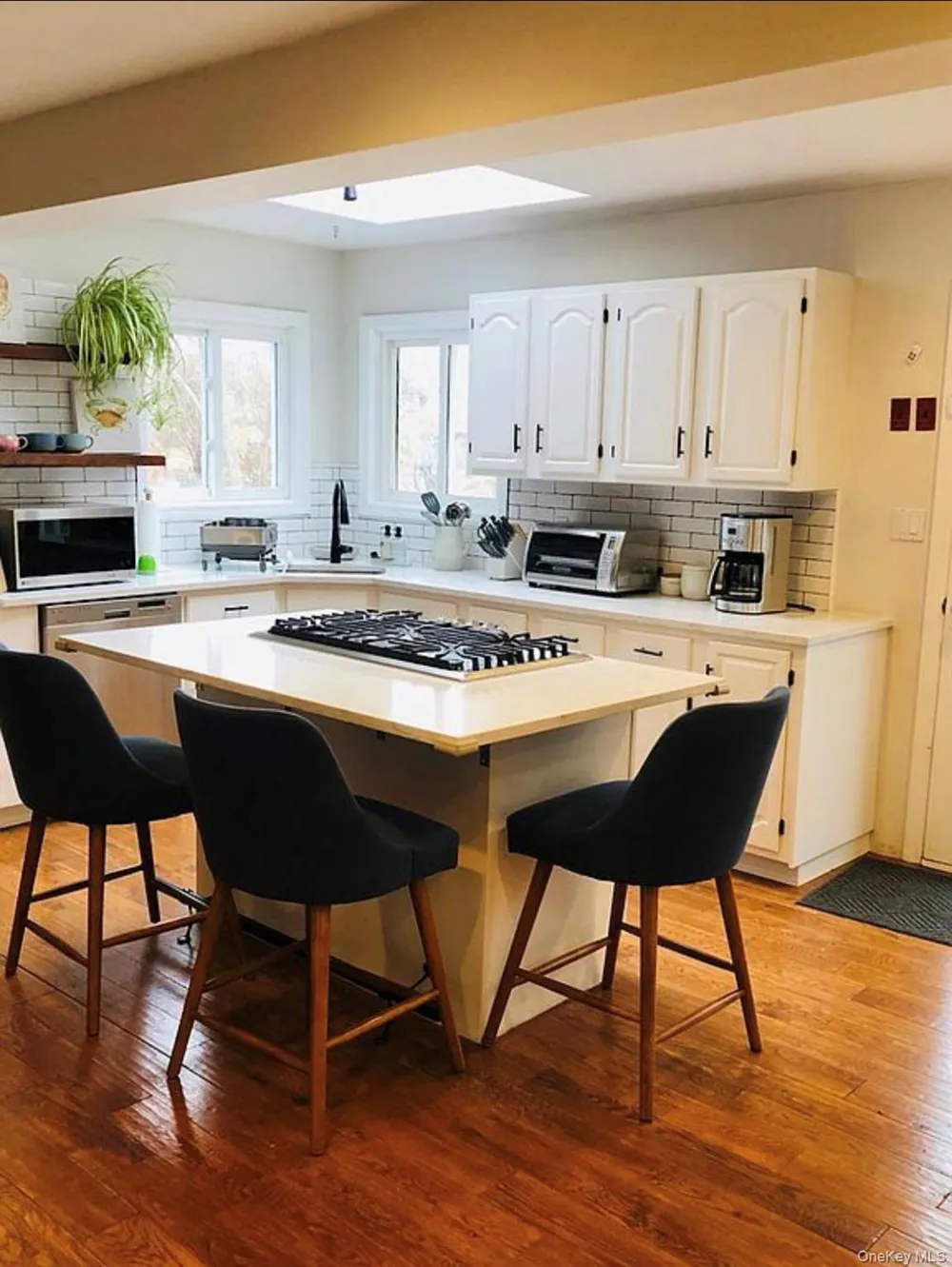 41 Columbine Avenue Hampton Bays, NY 11946