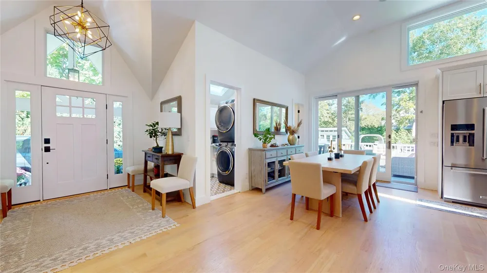 5 Halsey Avenue East Quogue, NY 11942