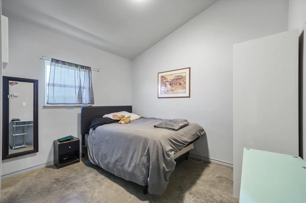 1026 Vz County Road 2115 Canton, TX 75103