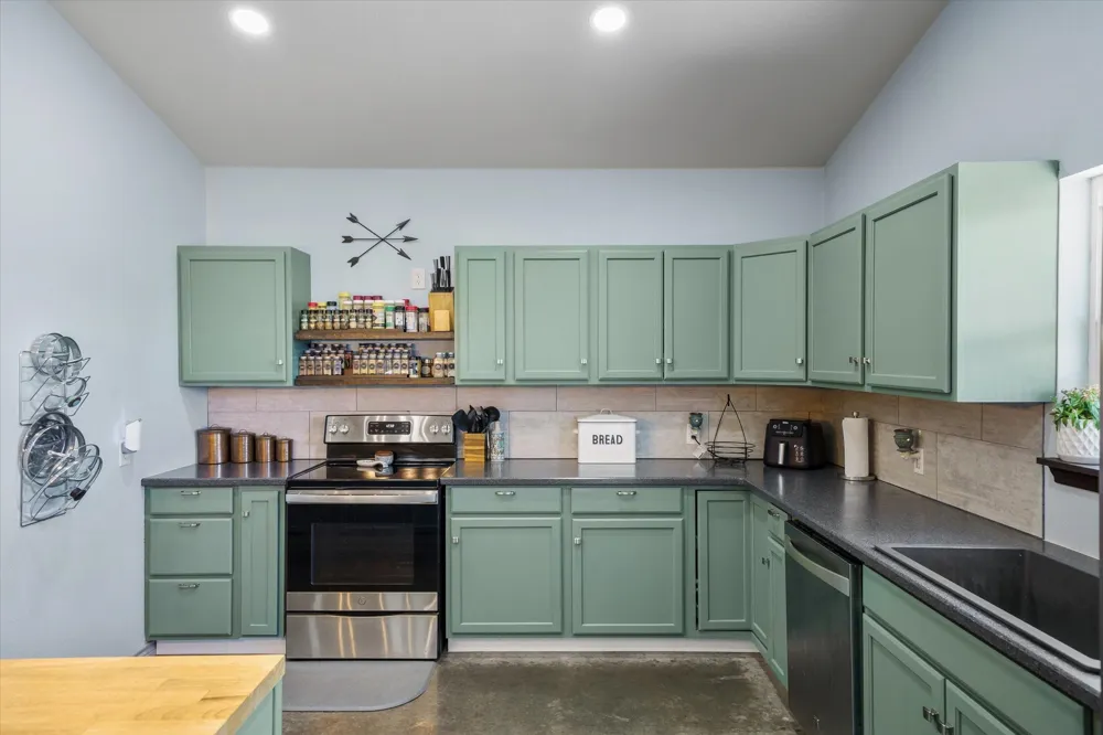 1026 Vz County Road 2115 Canton, TX 75103
