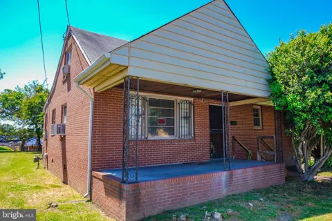 18 S LITTLE CHURCH STREET