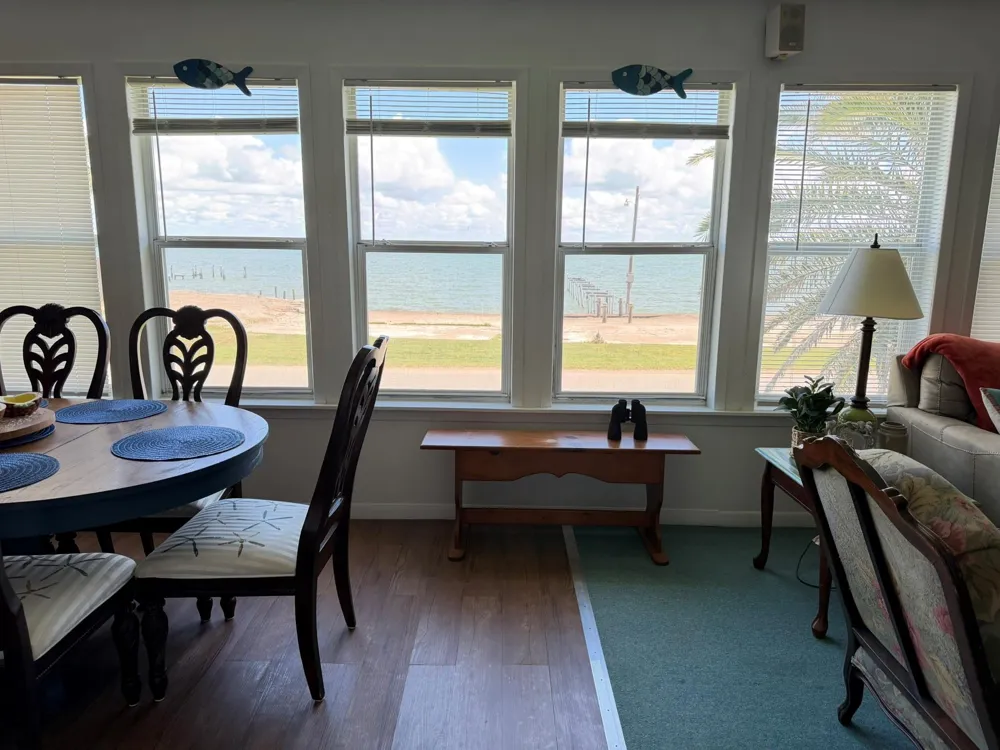 268 S Ocean Drive Port Lavaca, TX 77979