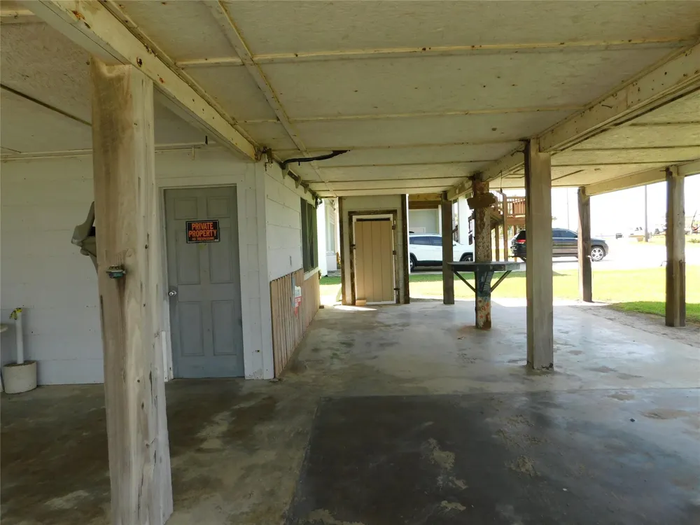 268 S Ocean Drive Port Lavaca, TX 77979