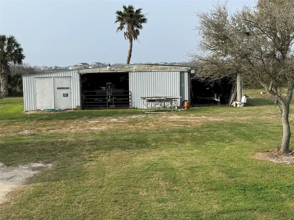 268 S Ocean Drive Port Lavaca, TX 77979