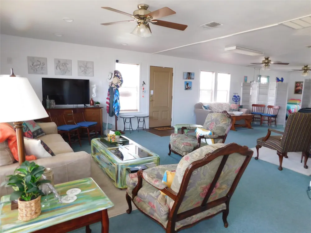 268 S Ocean Drive Port Lavaca, TX 77979