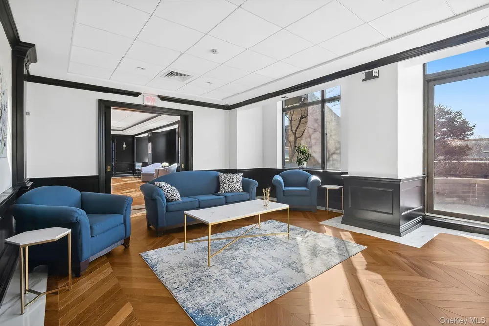 112-01 Queens Boulevard #21B Forest Hills, NY 11375