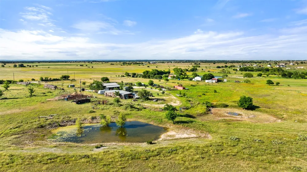 4501 210 County Road Bertram, TX 78605