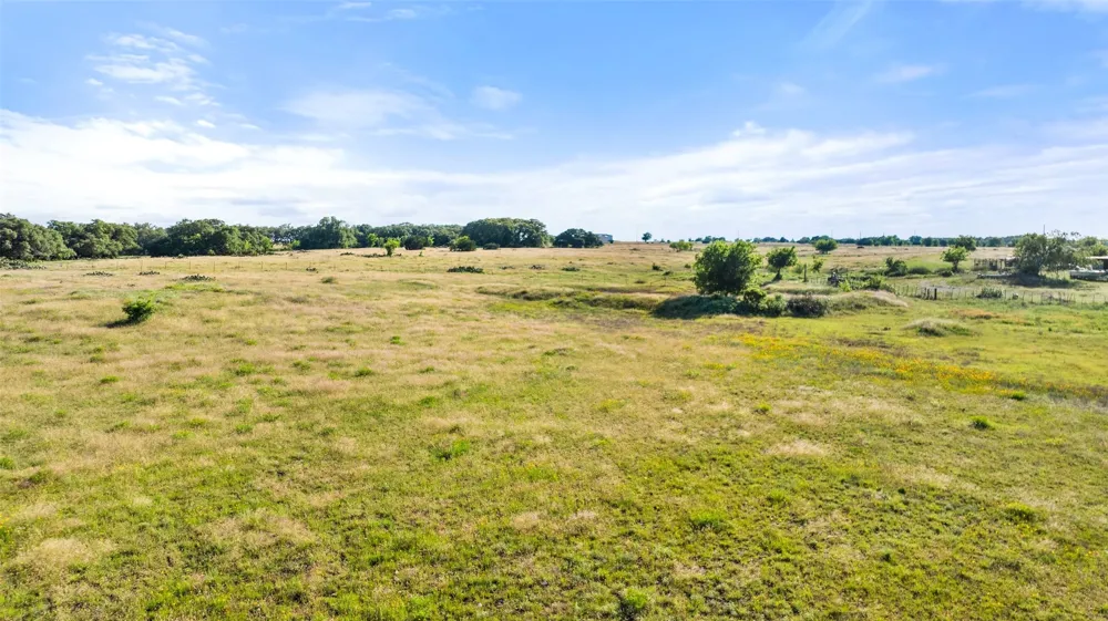 4501 210 County Road Bertram, TX 78605
