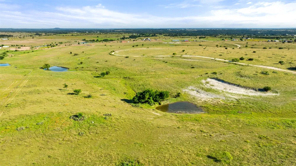 4501 210 County Road Bertram, TX 78605