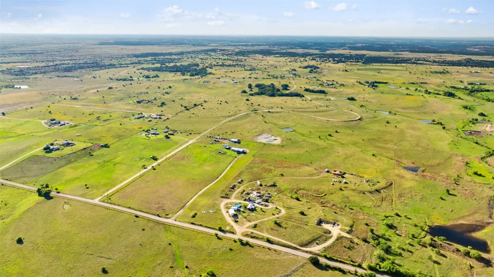 4501 210 County Road Bertram, TX 78605
