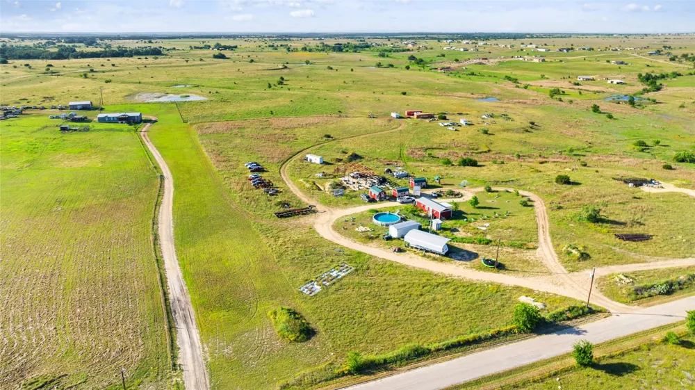 4501 210 County Road Bertram, TX 78605