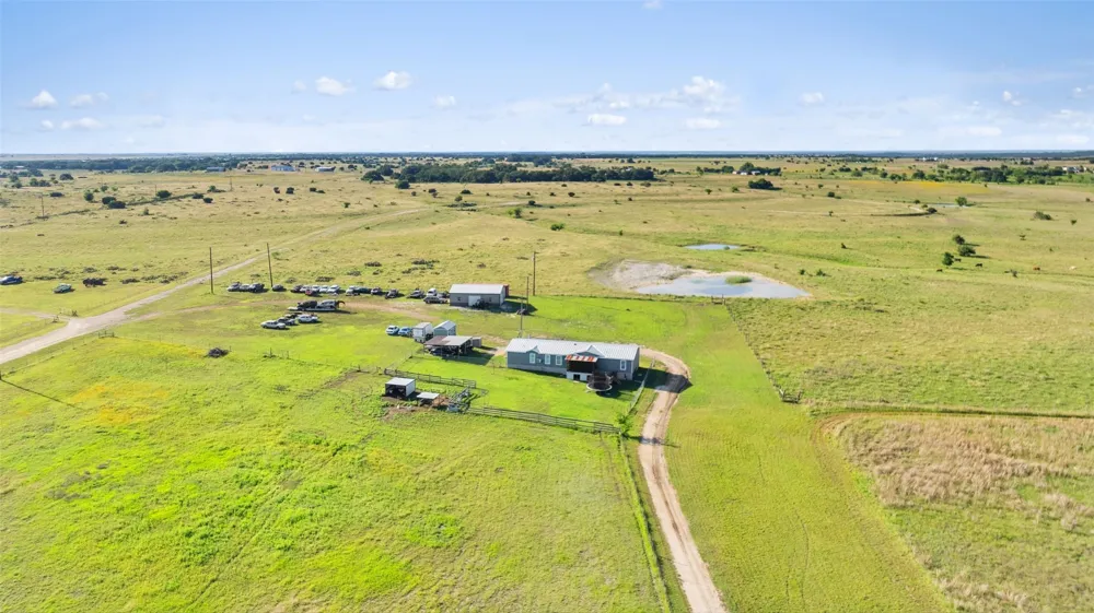 4501 210 County Road Bertram, TX 78605