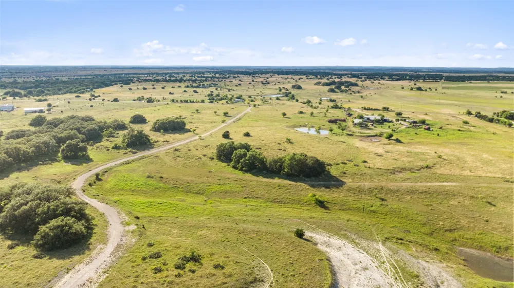 4501 210 County Road Bertram, TX 78605