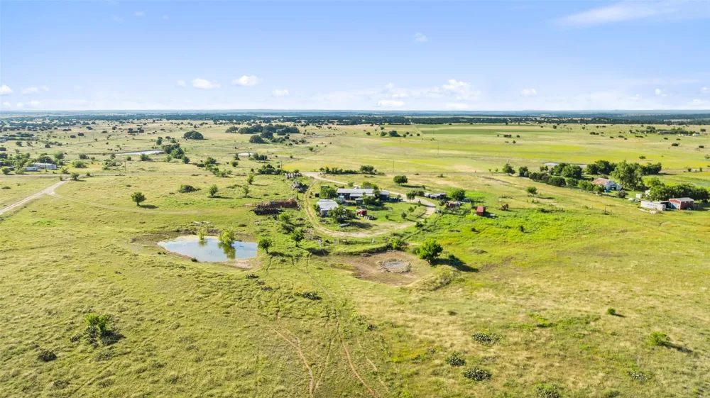 4501 210 County Road Bertram, TX 78605