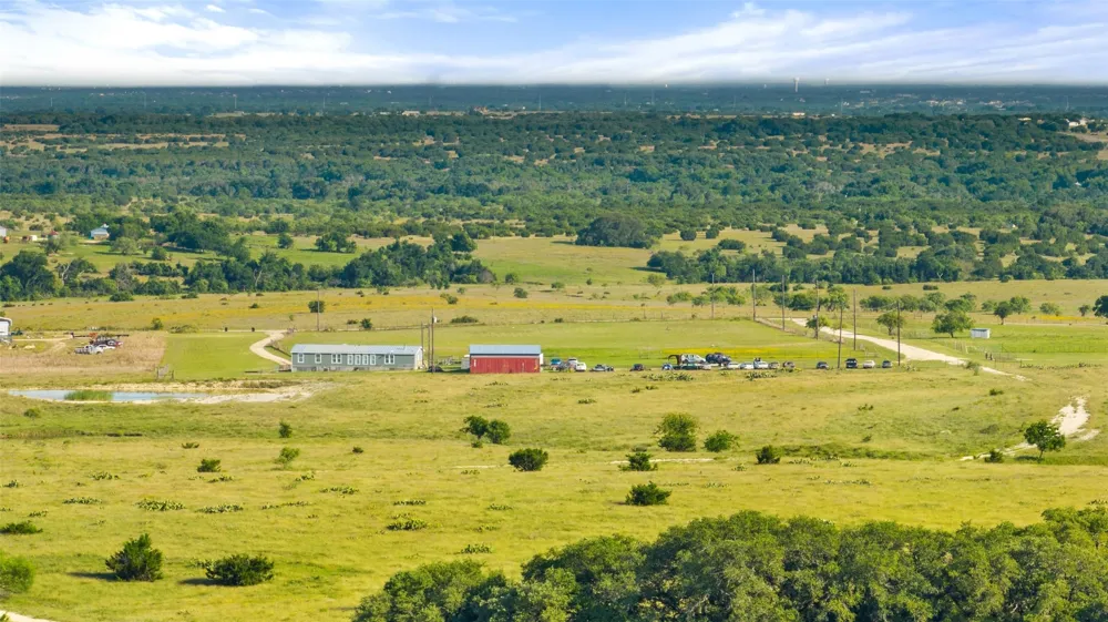 4501 210 County Road Bertram, TX 78605