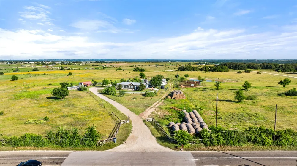 4501 210 County Road Bertram, TX 78605
