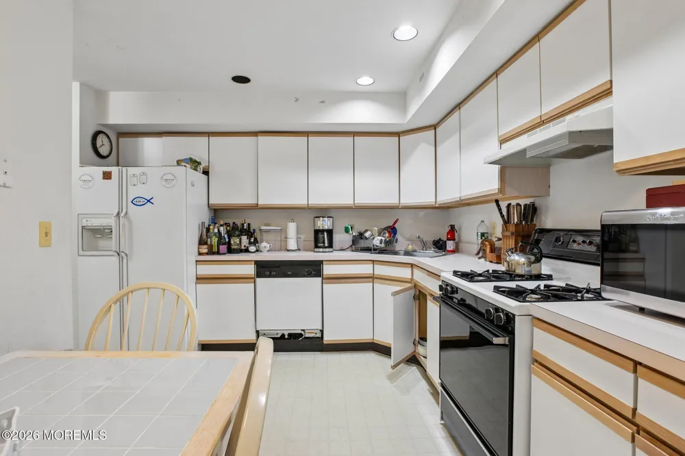 163 Clarken Drive #105 West Orange, NJ 07052