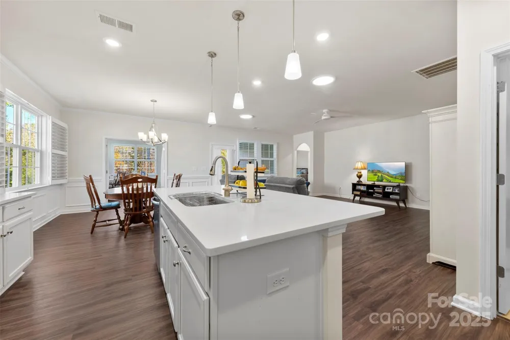 129 Picasso Trail Mount Holly, NC 28120