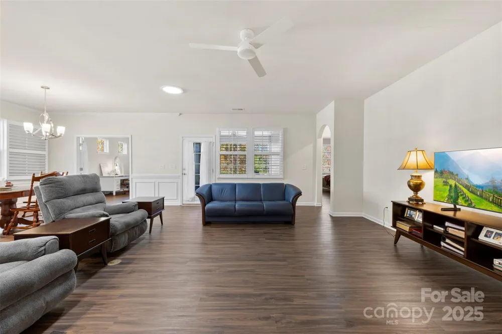 129 Picasso Trail Mount Holly, NC 28120