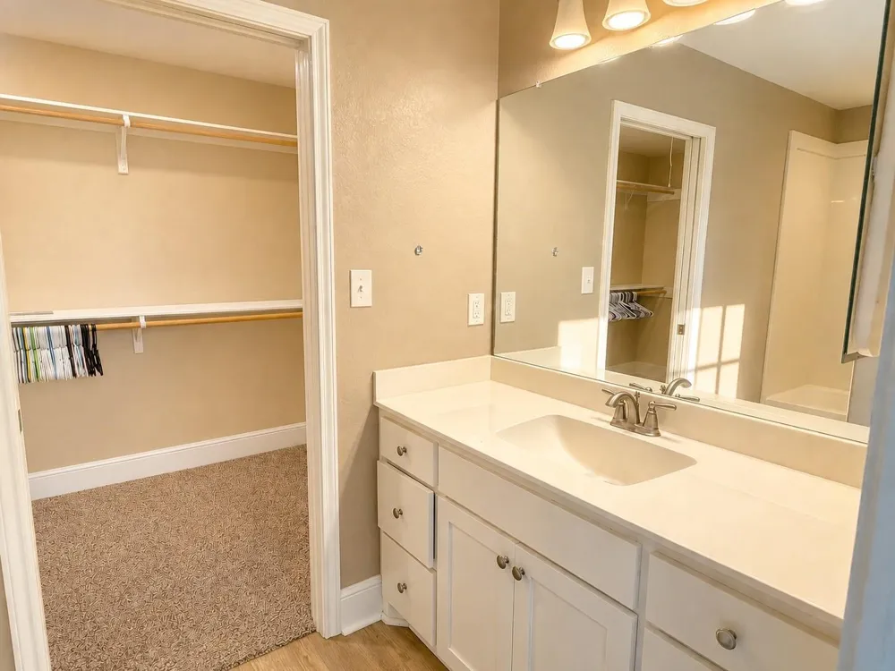 422 Pine Harbor Drive Onalaska, TX 77360