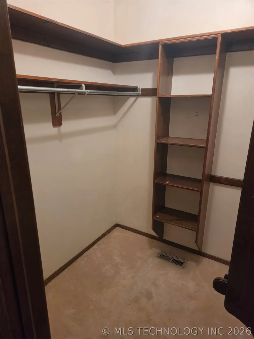 6105 Kingsbridge Drive Oklahoma City, OK 73162
