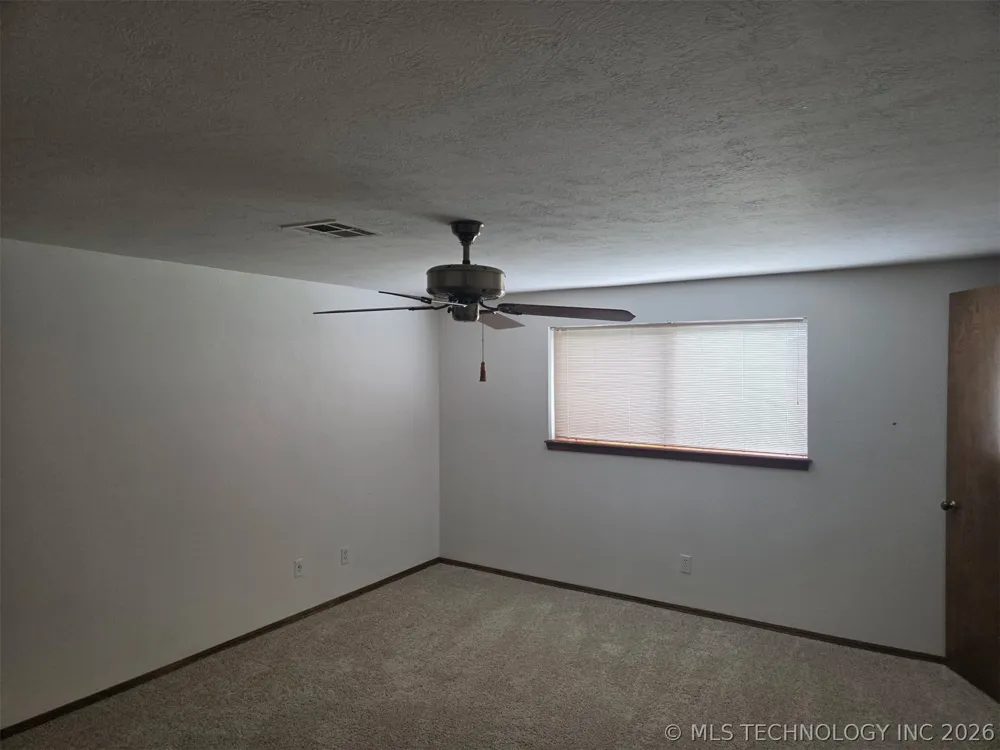 6105 Kingsbridge Drive Oklahoma City, OK 73162