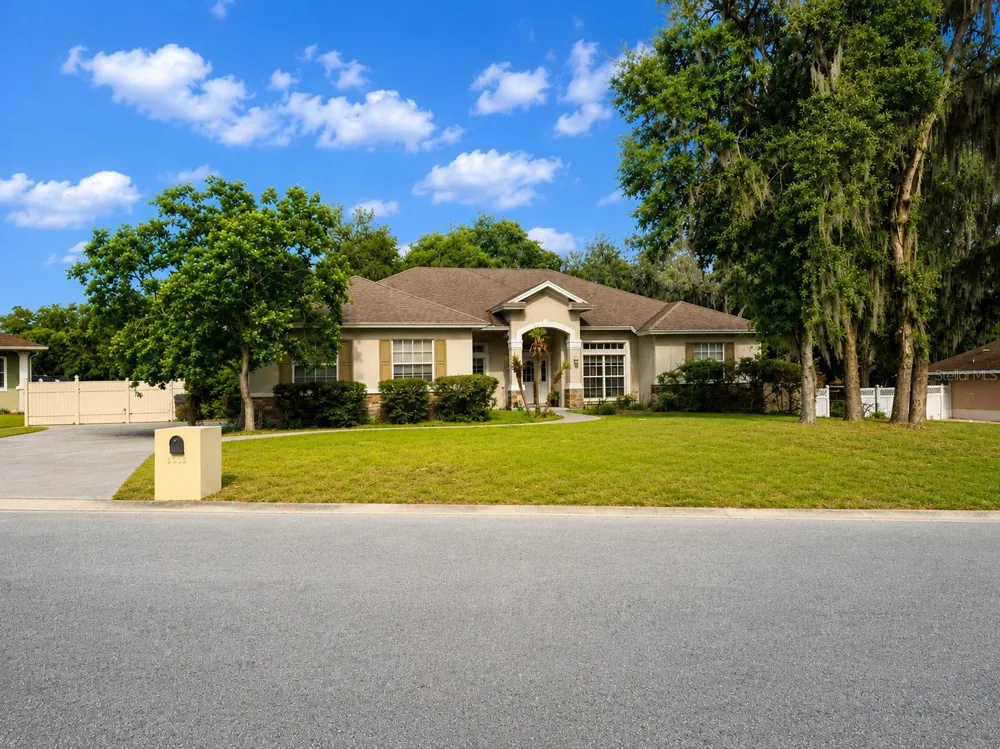 5635 CANVASBACK COURT Lakeland, FL 33805