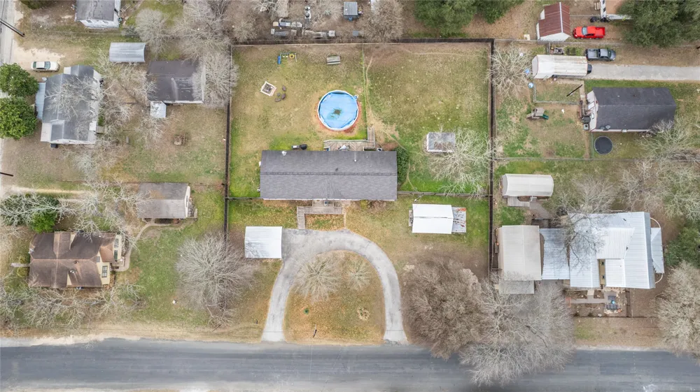 1005 Baumgarten Street Schulenburg, TX 78956
