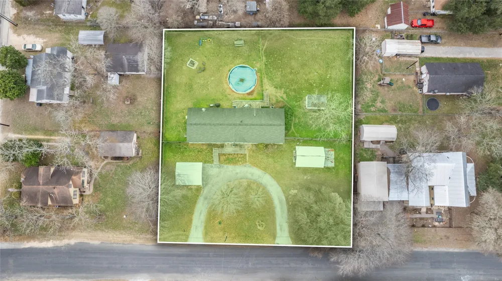 1005 Baumgarten Street Schulenburg, TX 78956