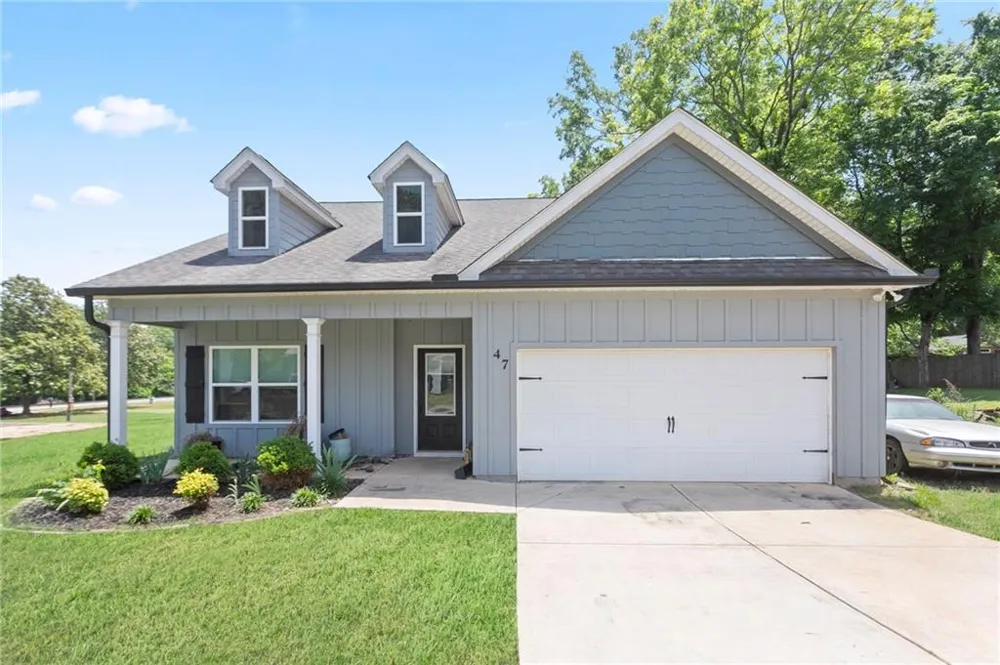 47 Hoke Street Maysville, GA 30558