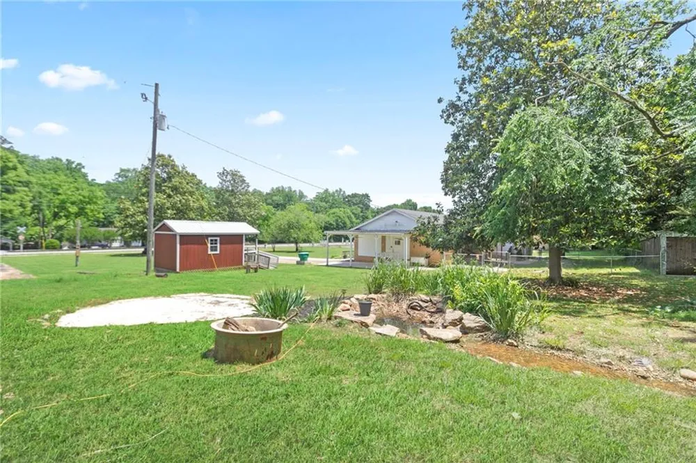 47 Hoke Street Maysville, GA 30558