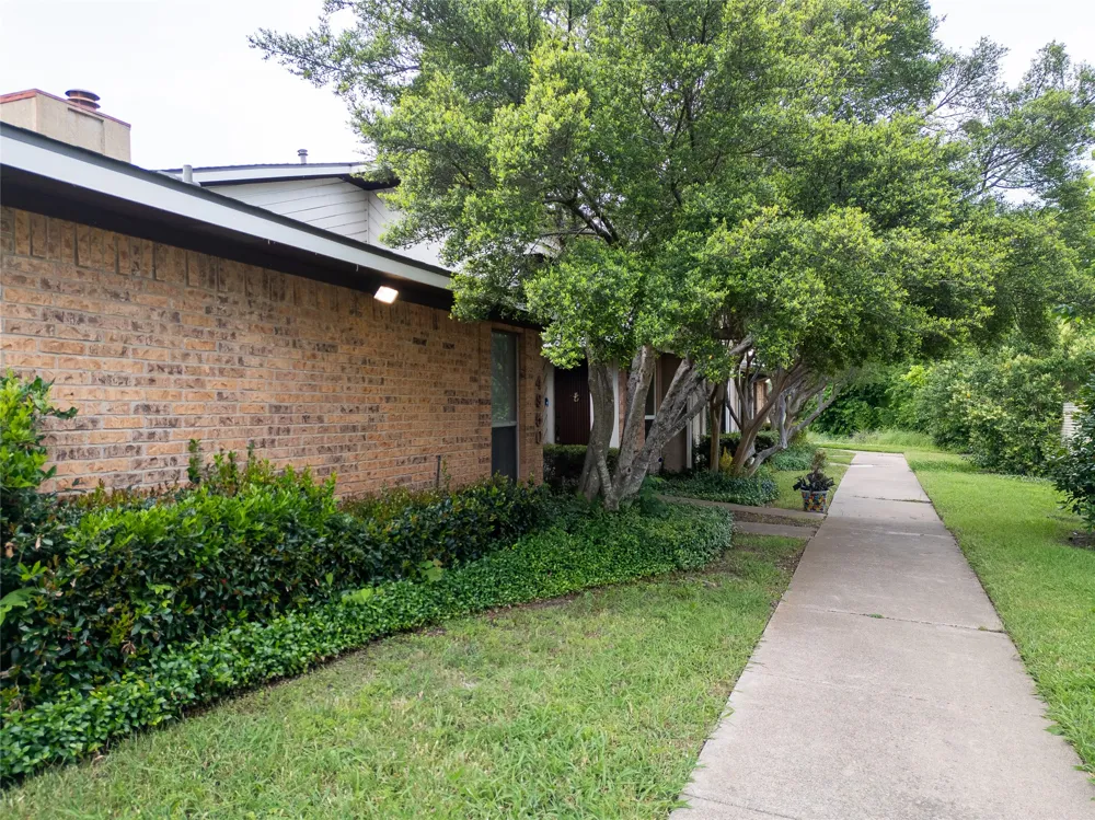 4950 Rolling Vista Mesquite, TX 75150
