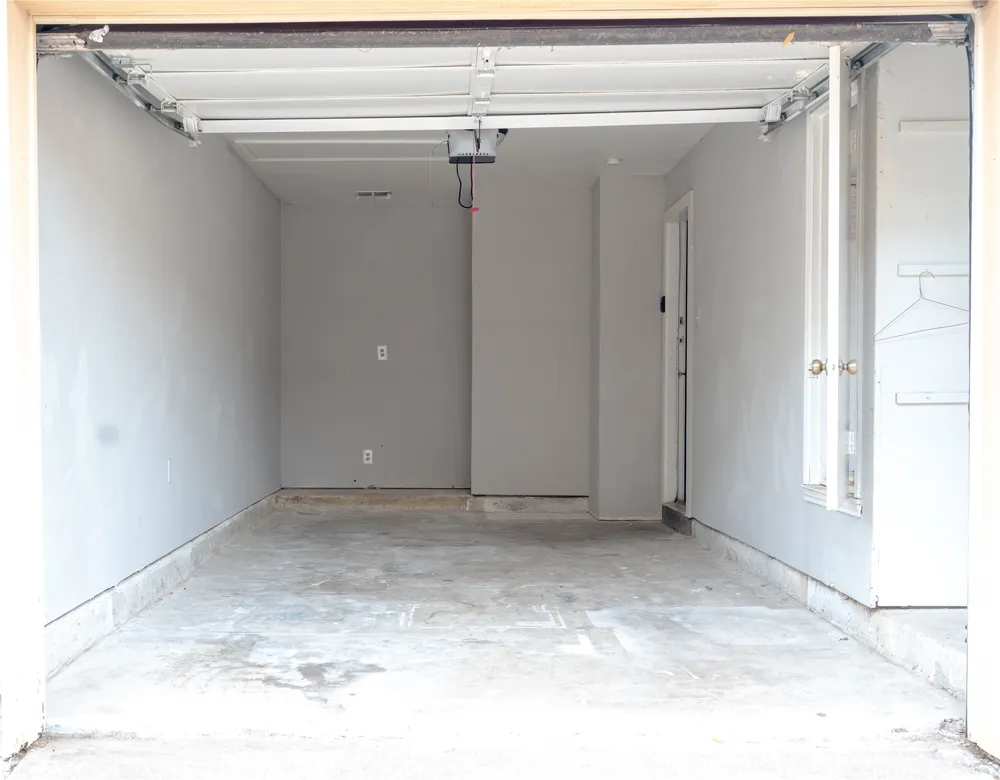 4950 Rolling Vista Mesquite, TX 75150