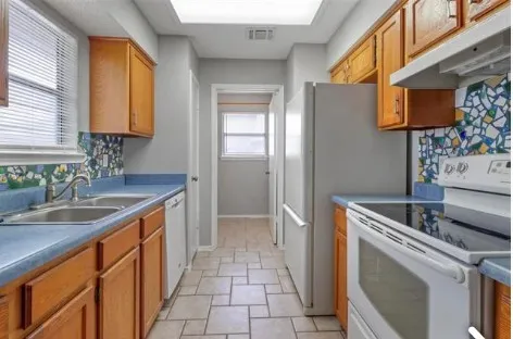 4950 Rolling Vista Mesquite, TX 75150