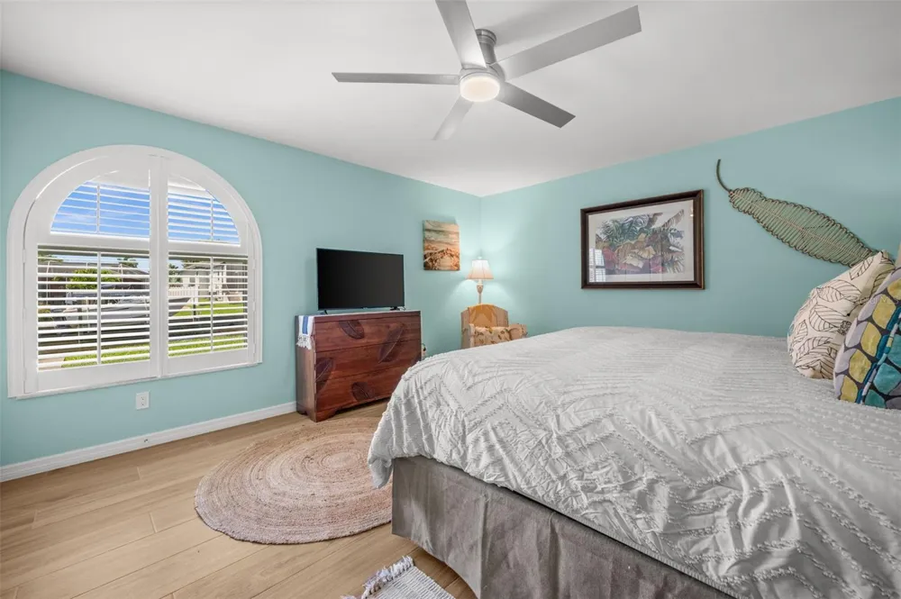 1432 VENETIAN COURT Cape Coral, FL 33904