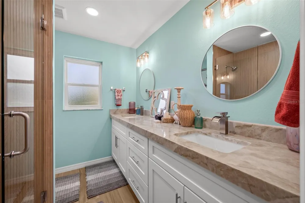 1432 VENETIAN COURT Cape Coral, FL 33904