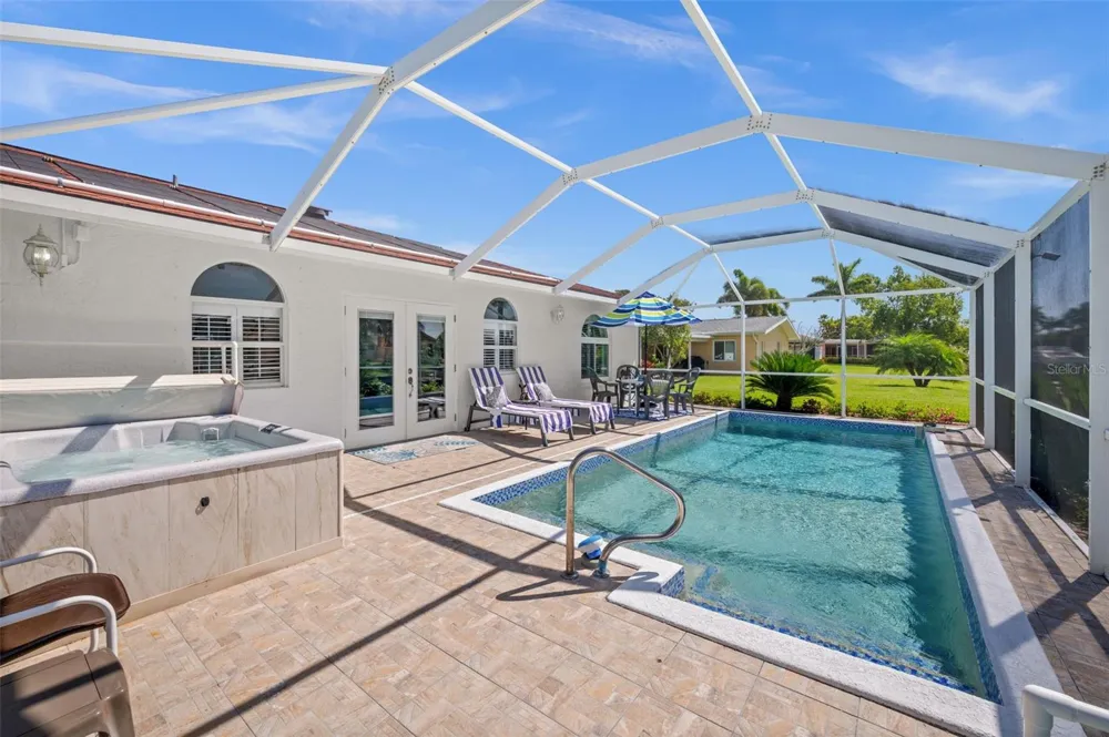 1432 VENETIAN COURT Cape Coral, FL 33904