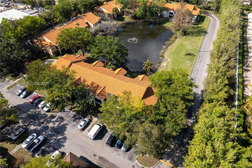 2094 Arbour Walk Cir #3018 Naples, FL 34109