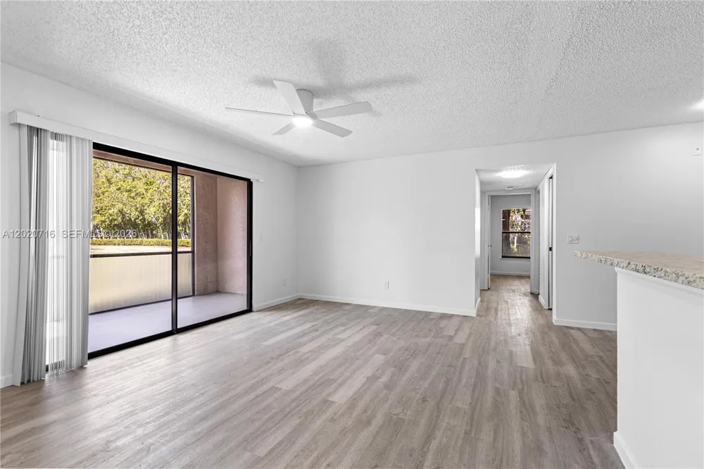 2094 Arbour Walk Cir #3018 Naples, FL 34109