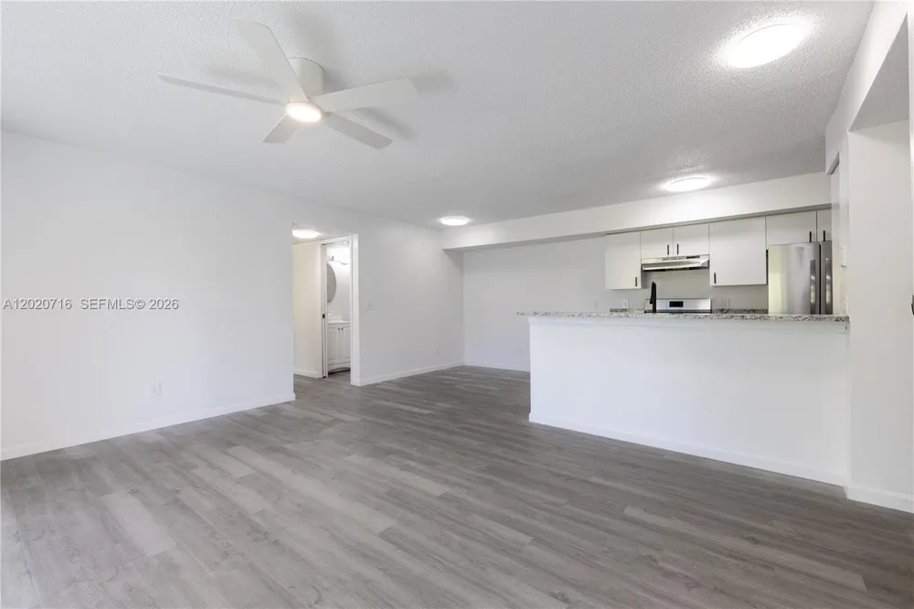 2094 Arbour Walk Cir #3018 Naples, FL 34109
