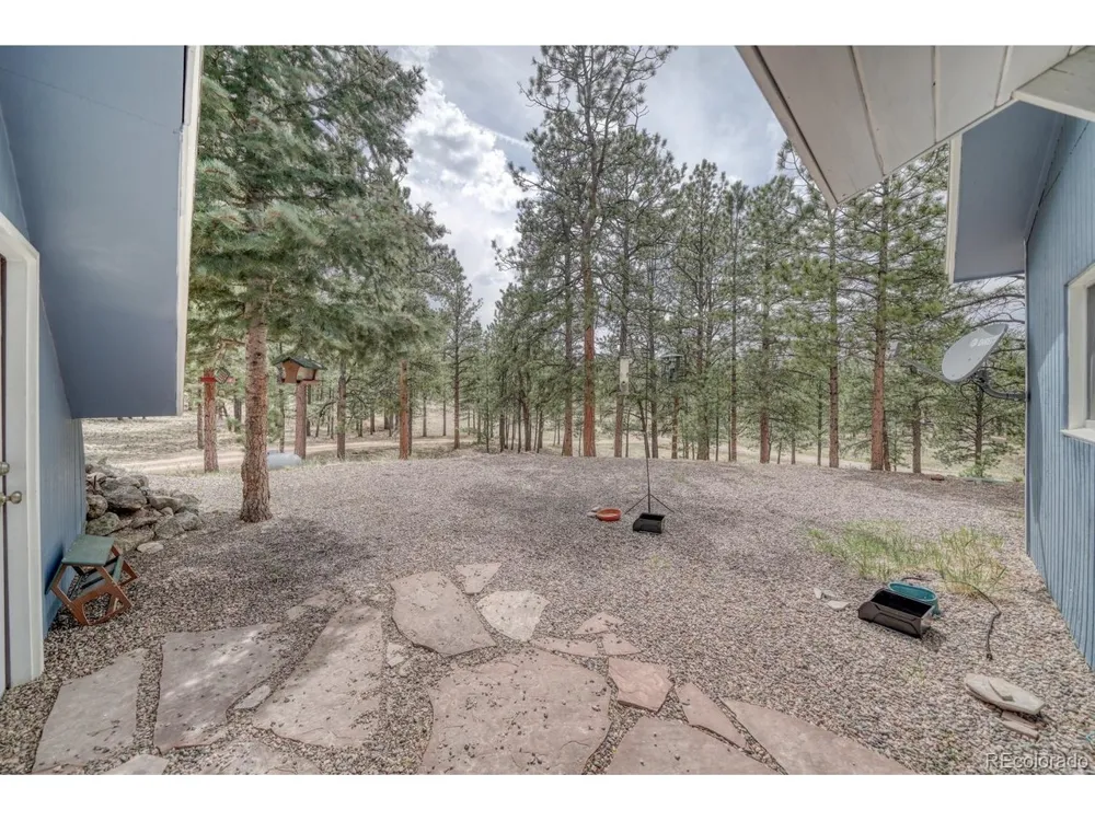 453 Black Fawn Lane Westcliffe, CO 81252