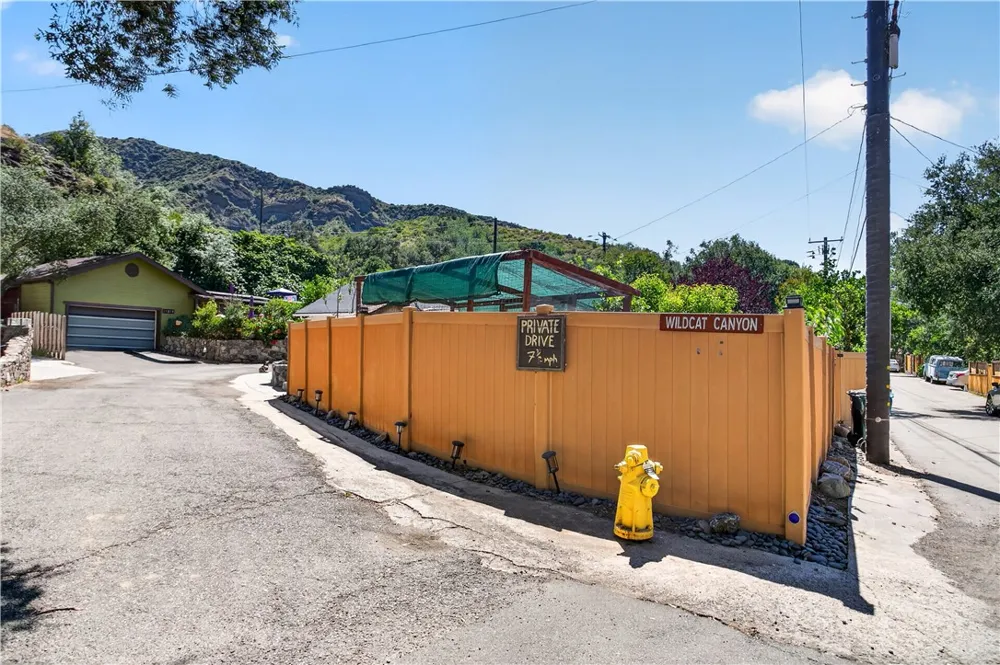 29300 Hazel Bell Drive Silverado Canyon, CA 92676