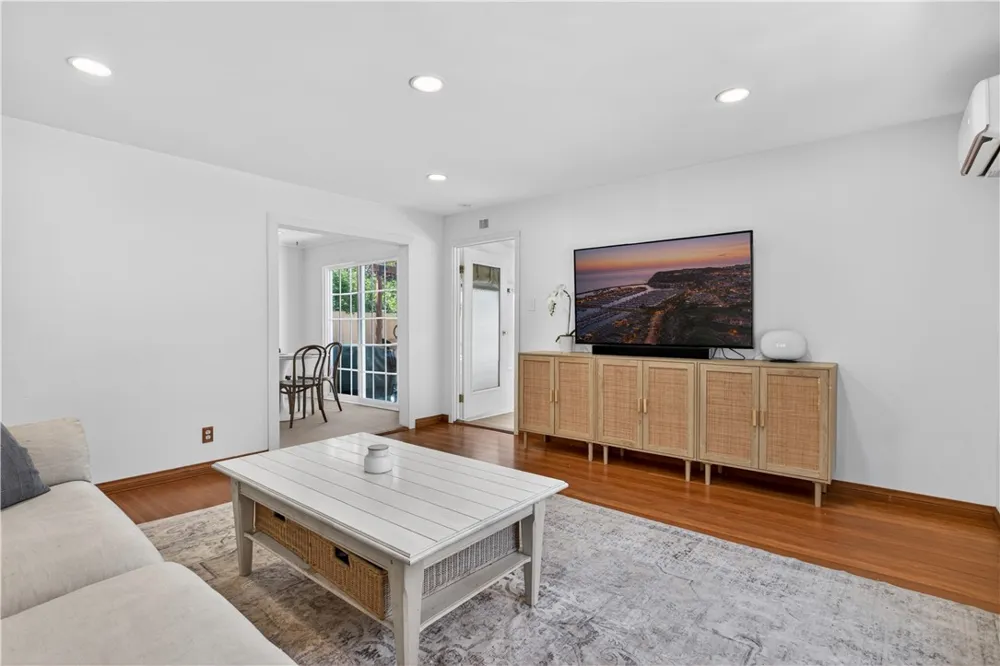 29300 Hazel Bell Drive Silverado Canyon, CA 92676